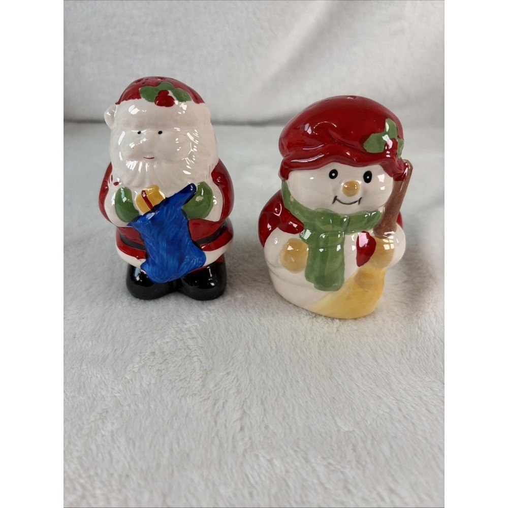 Vintage 90s Christmas Ceramic Santa and Snowman Salt & Pepper‎ Shakers Set EVC
